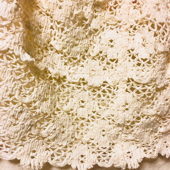 Off shoulder crocheted top - Picture 6 of 6